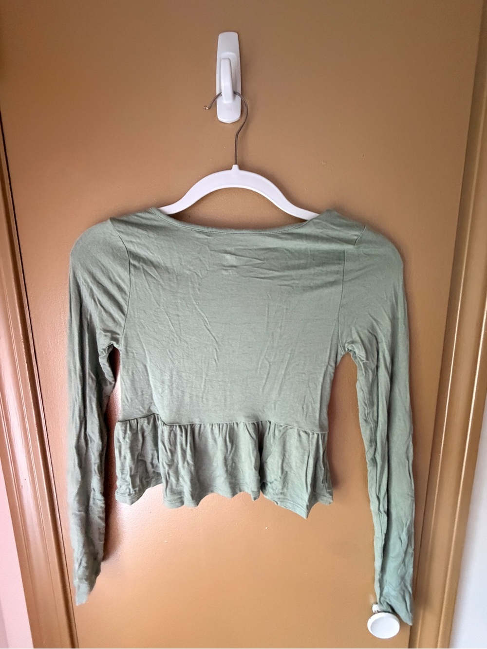 Me to We Olive Green Long Sleeve Peplum Crop Top - Picture 2 of 3